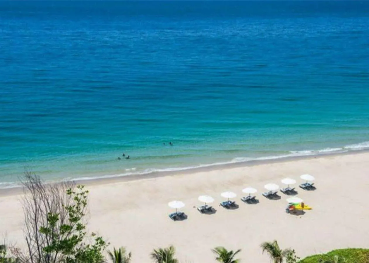 Отель Sky Beach D20 Нячанг